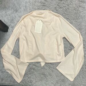 New band of the free open tie back top